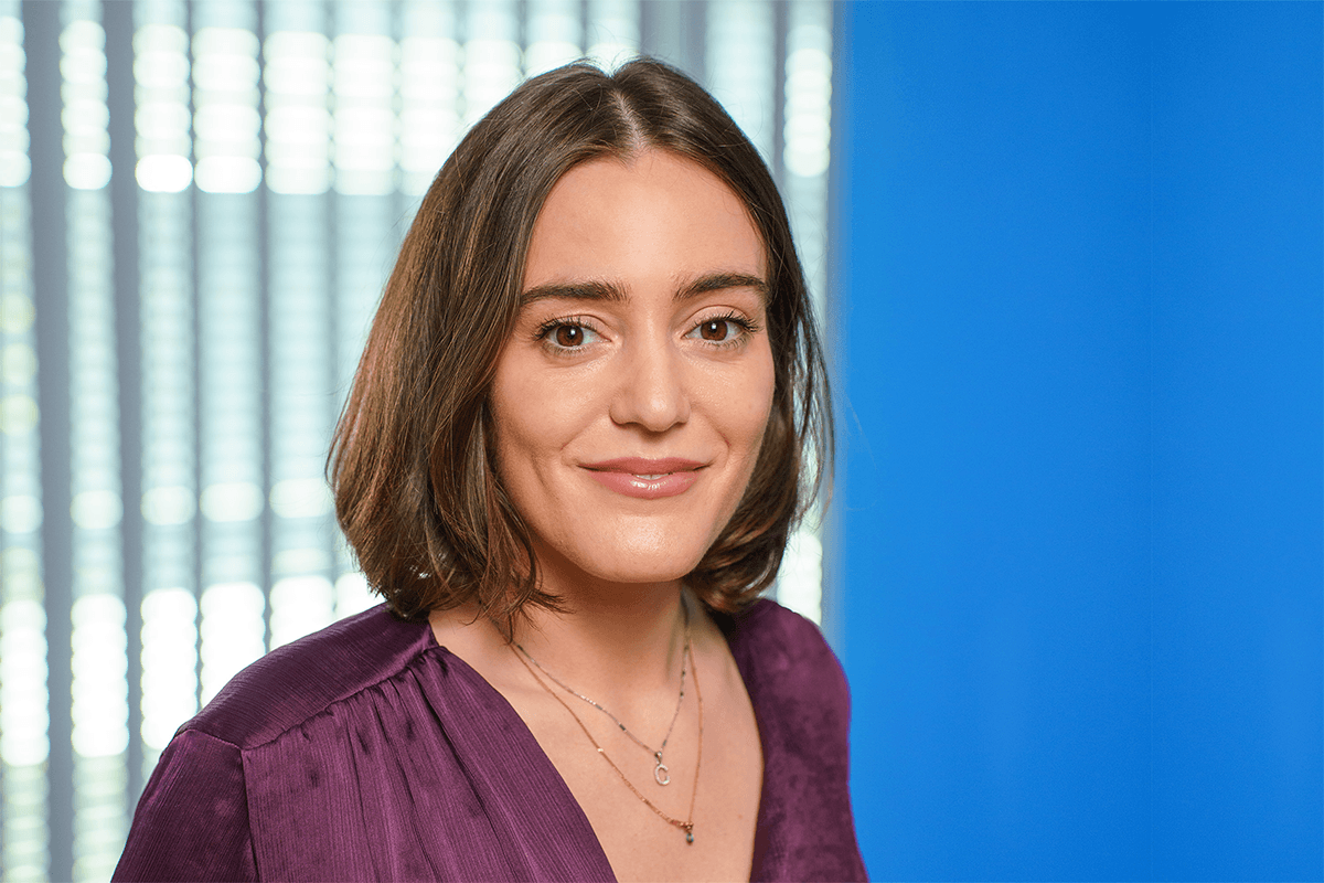 Chiara Bujor arbeitet bei der WERTGARANTIE Group als Product Innovation Managerin
