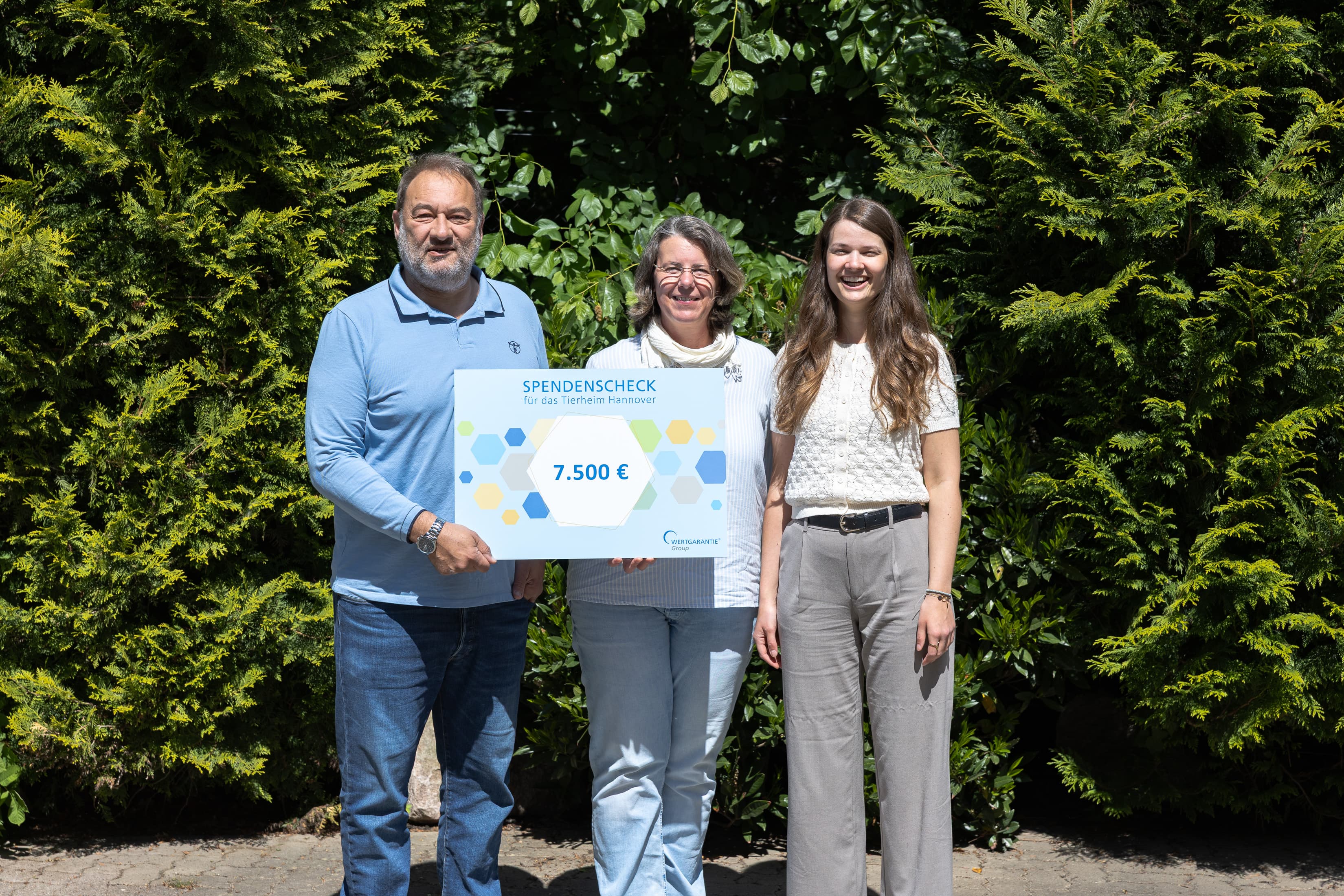 7.500 Euro für den Tierschutzverein Hannover